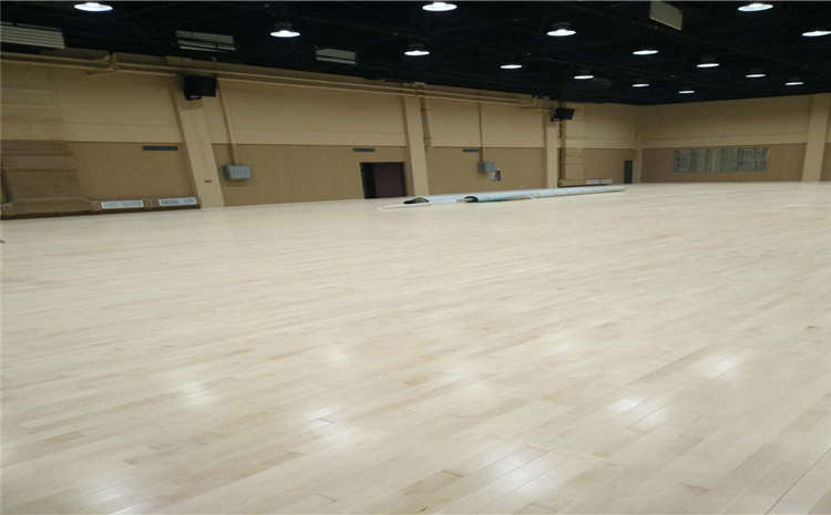 20厚運動籃球地板怎么維修？