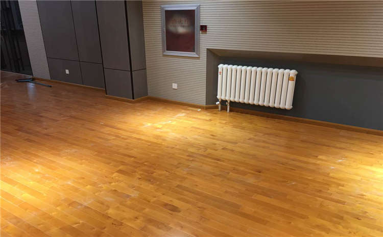 硬木企口舞臺(tái)運(yùn)動(dòng)木地板安裝工藝