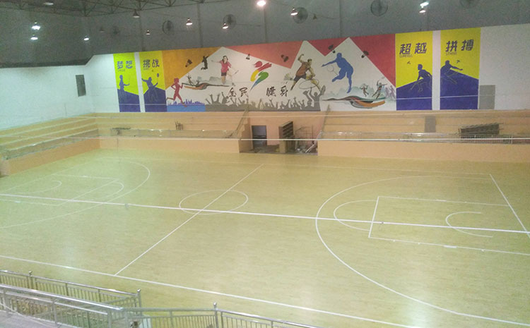 學(xué)校籃球運動地板多少錢一平米?