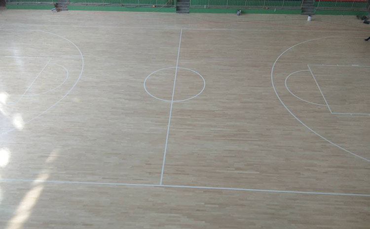 楓木運(yùn)動(dòng)木地板多少錢一平米？