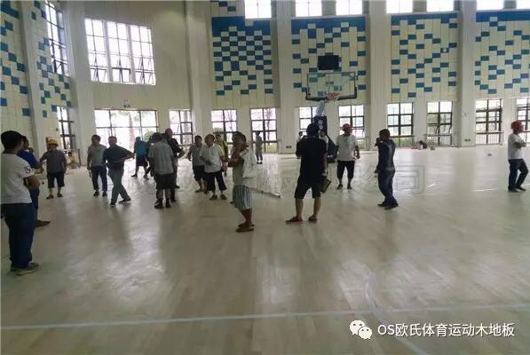 貴州省荔波體育館運動木地板工程案例 貴州省荔波體育館運動木地板工程案例
