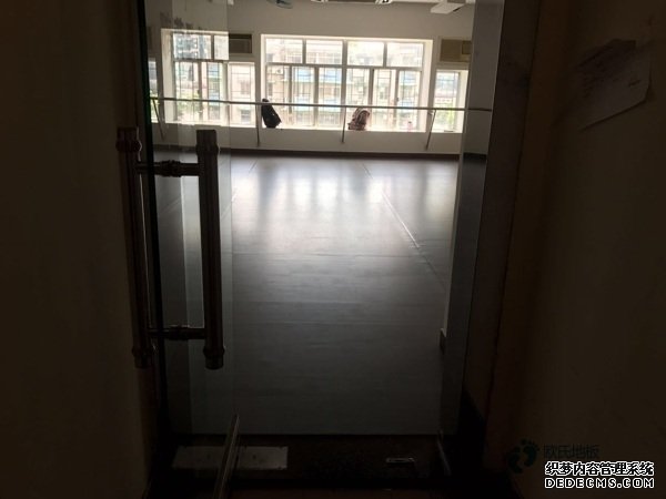 常見(jiàn)的籃球地板哪家專業(yè)